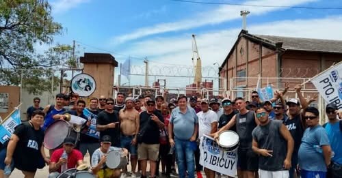 El Puerto de Bahía Blanca y los de todo el país, al borde del paro por una empresa uruguaya