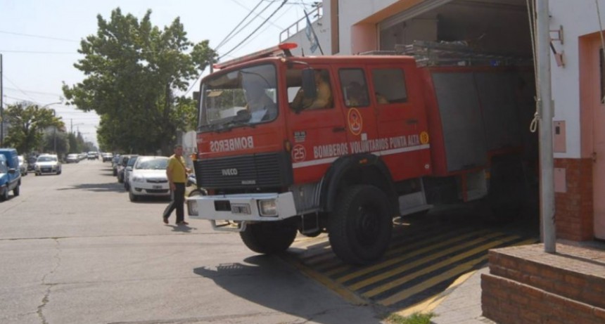 Bomberos Voluntarios: sin  Tiempo para el brindis!!