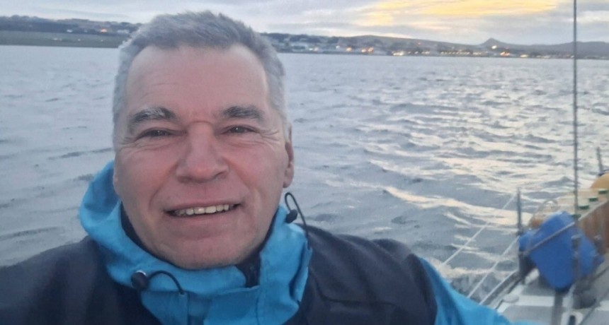 Nilo Navas llegó a Malvinas en su velero: 