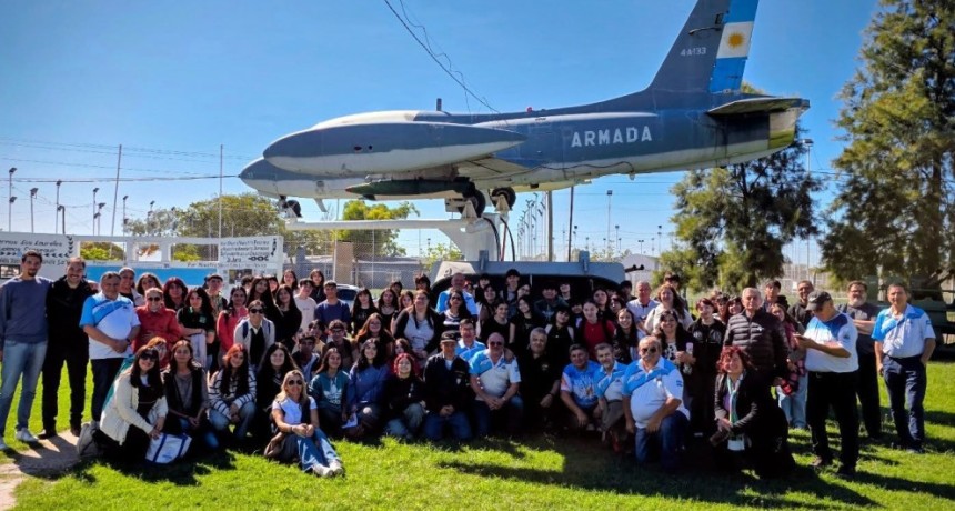 &ldquo;Malvinizar&rdquo;: memoria viva y compromiso joven en Coronel Rosales