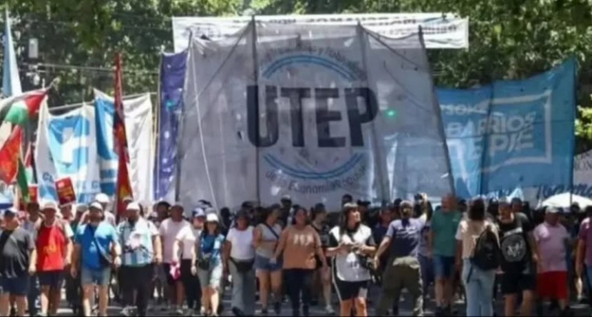 Olla popular en Bah&iacute;a Blanca por el pago del programa &ldquo;Volver al Trabajo&rdquo;