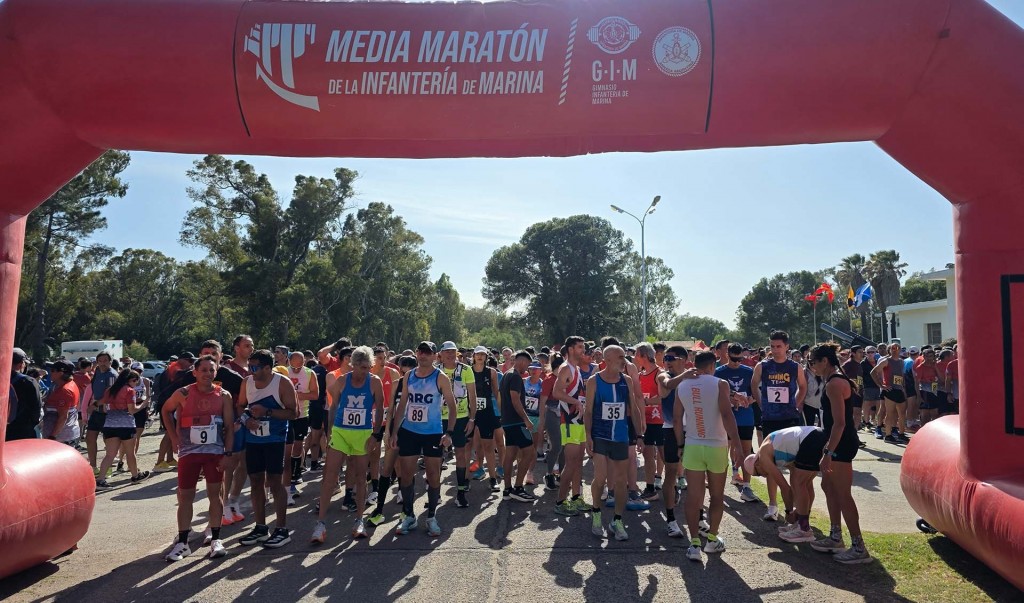Con singular exito se realizó la 10º Media Maratón de la Infantería de Marina
