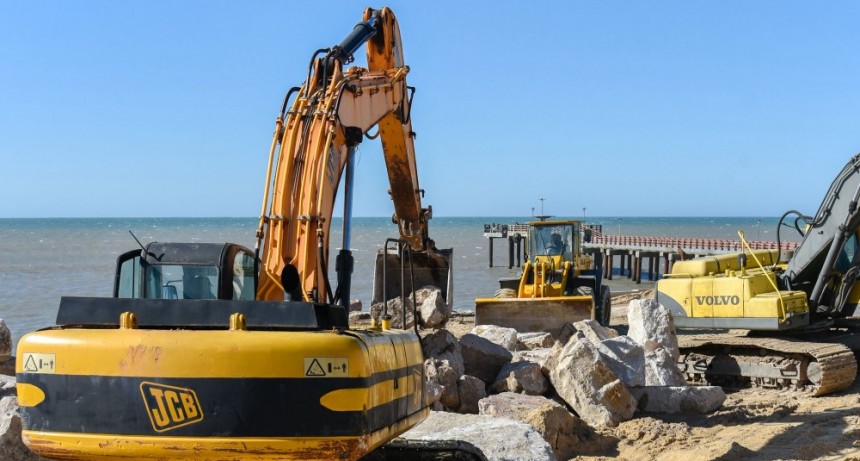 Avanzan las obras hidráulicas estratégicas para proteger la costa de Pehuen Co
