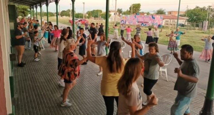 Con una enorme convocatoria comenz&oacute; el Taller Municipal de Folklore de verano