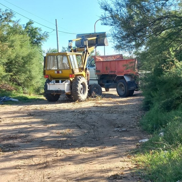 Resiliencia y Solidaridad: Villa Arias se Recupera Tras el Temporal