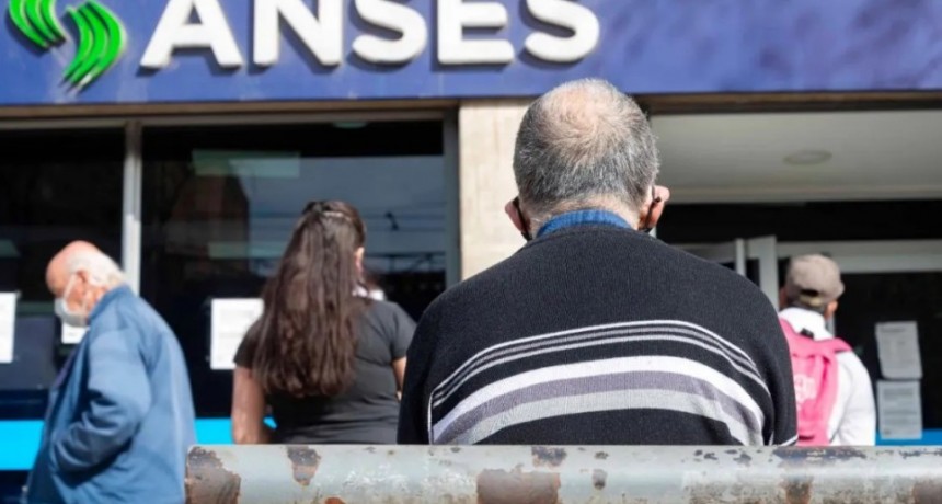 Bono a jubilados y pensionados en febrero: de cu&aacute;nto es y cu&aacute;les son los requisitos para cobrarlo