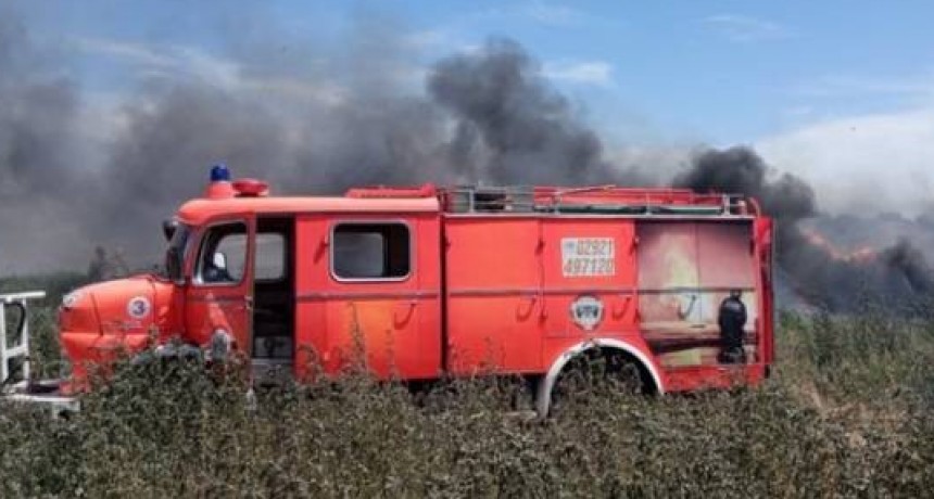 Incendio de grandes magnitudes en el basural de Pehuenco