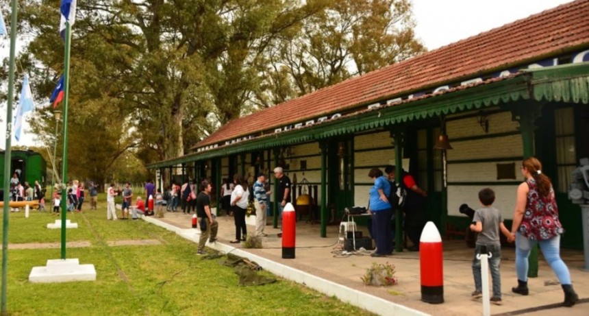 El Museo Naval mantiene sus puertas abiertas en el receso de verano