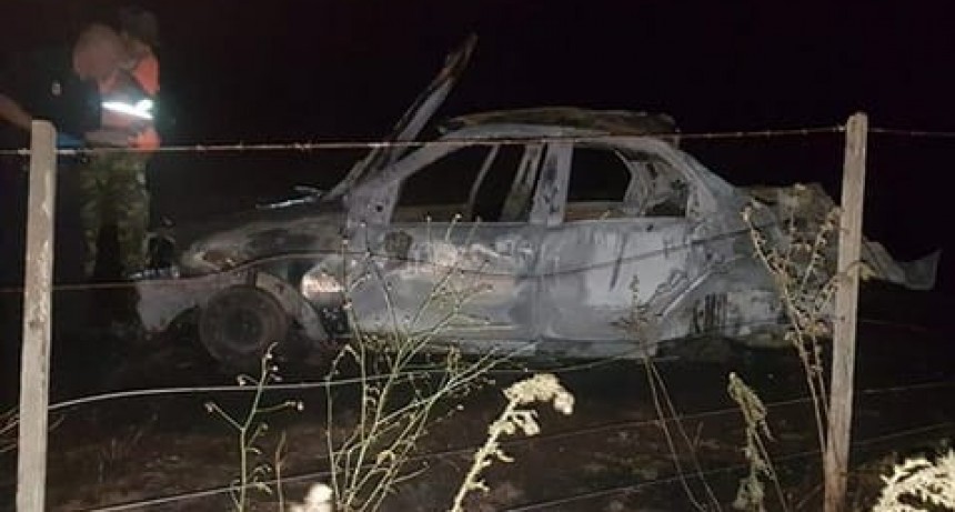 Tragedia en la ruta 3: dos personas fallecidas tras vuelco e incendio de un auto