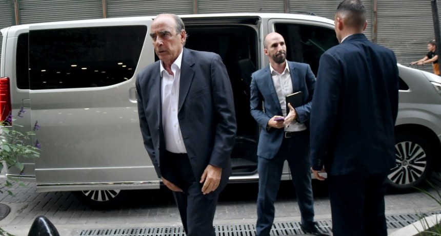 Milei deton&oacute; el acuerdo con los gobernadores y deja a Francos al borde de la renuncia