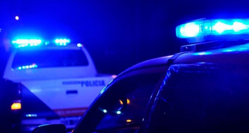 Le roban mientras dorm&iacute;a con su hijo