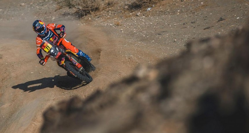 Rally Dakar. Etapa 8: Victoria de Luciano Benavides