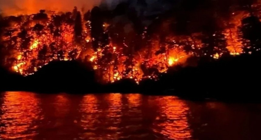 Parques Nacionales, entre el fuego y el ajuste libertario