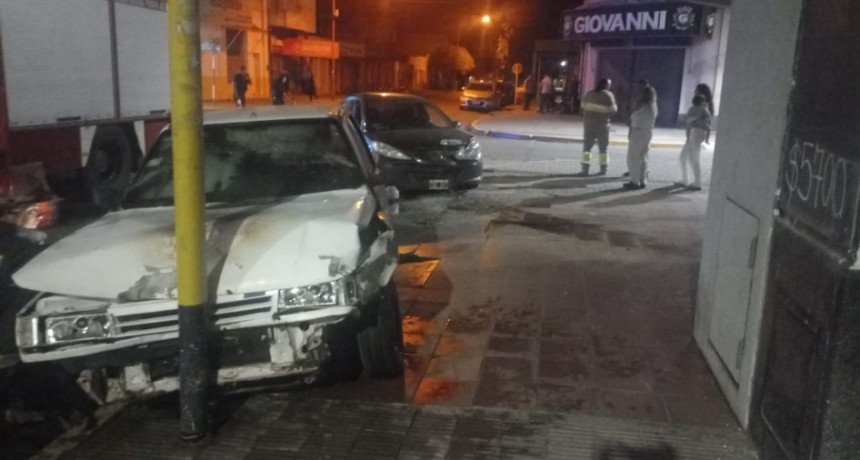 Violento choque vehicular en el Centro