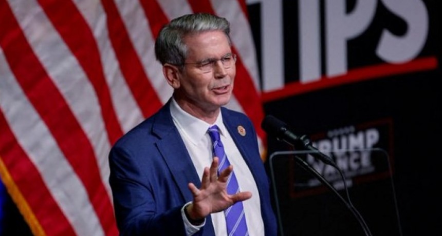 El secretario del Tesoro de Trump defendi&oacute; los derechos LGTB: "en ciertas regiones ser gay ya no es un tema"