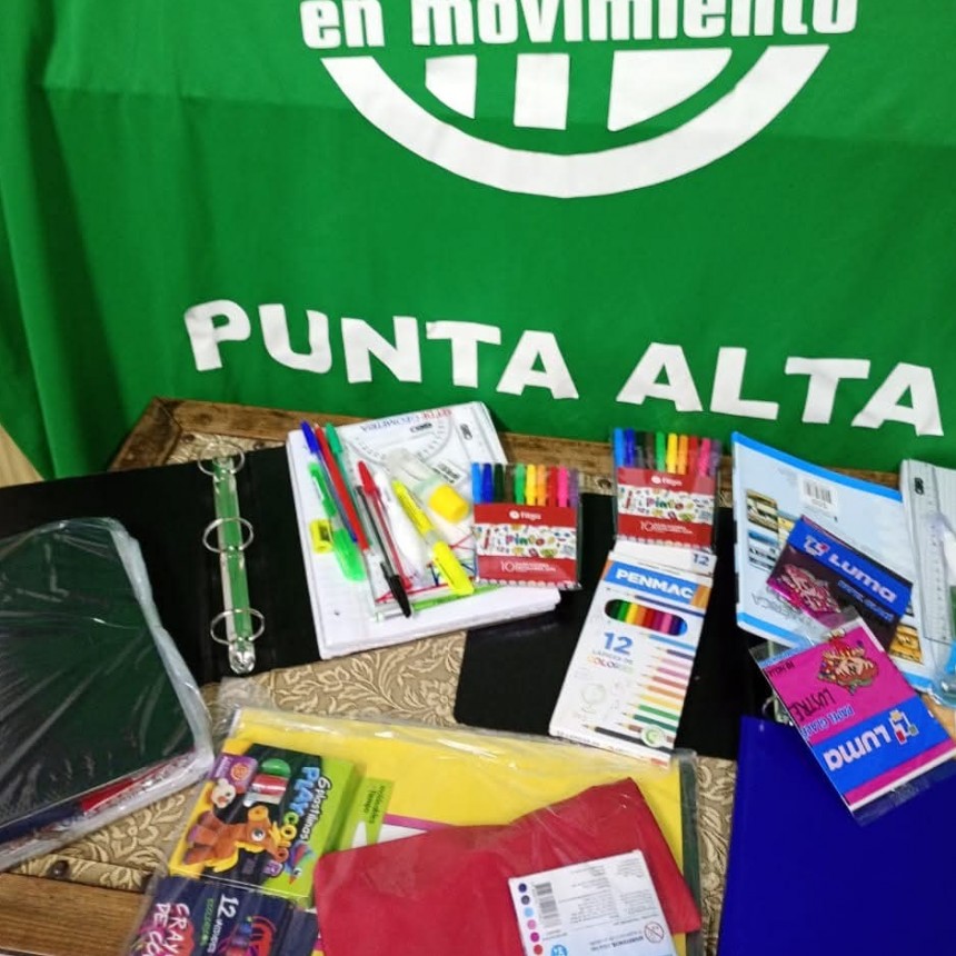 ATE ENTREGA KIT ESCOLAR GRATUITO