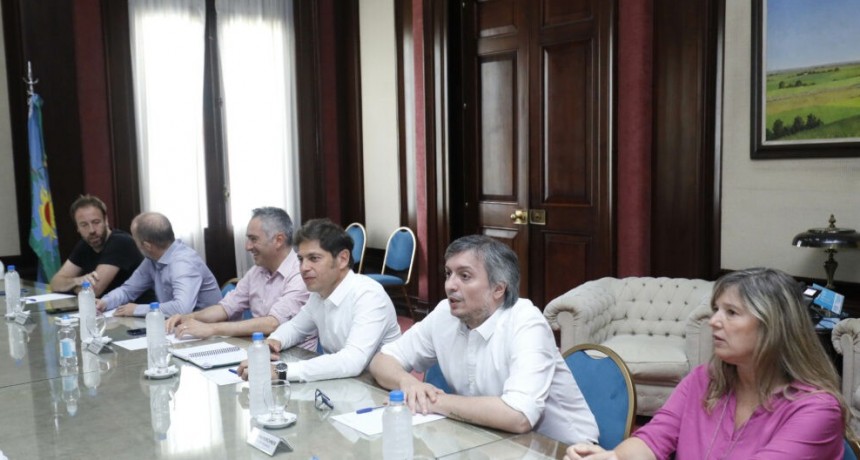 Kicillof encabez&oacute; un encuentro de trabajo en La Plata