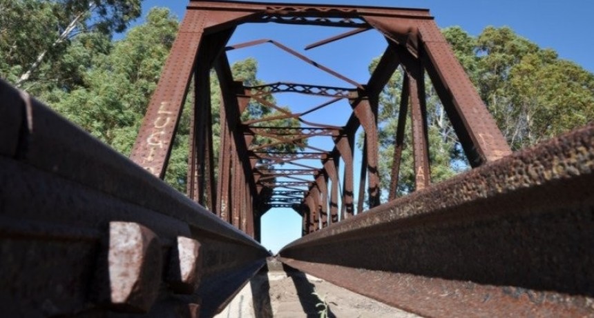 Proponen reactivar el tren de pasajeros Bah&iacute;a-Punta Alta