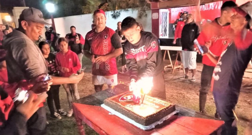 La familia Sporting festejo los 98 a&ntilde;os del Club