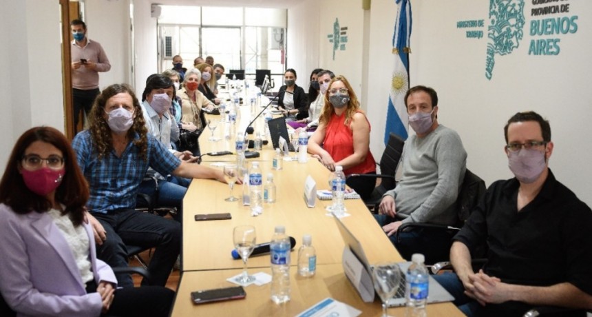 Paritarias Docentes: EL FUDB RESOLVI&Oacute; ACEPTAR LA PROPUESTA SALARIAL DEL GOBIERNO