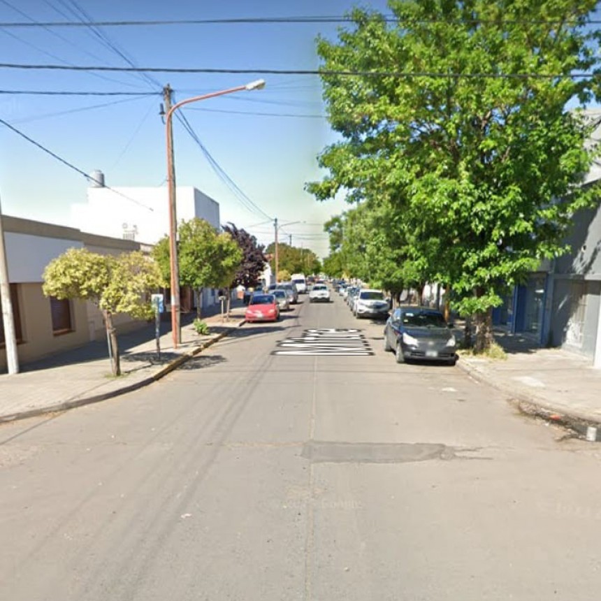 Violento asalto a una familia en su casa y se escapan con una camioneta