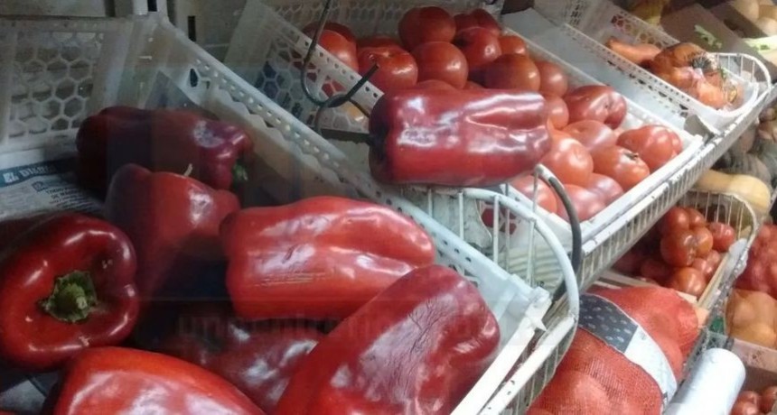 El ajo y el pimiento en los extremos de la diferencia de precios entre el campo y la g&oacute;ndola