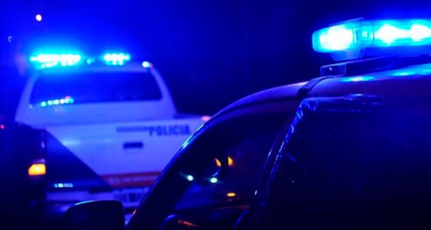 Amenazo con un vidrio para robarle dinero en efectivo