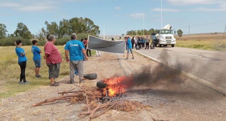 La movilizaci&oacute;n y corte de Ruta de los Movimientos sociales se sinti&oacute; en la region