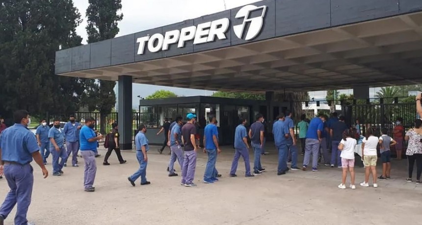 "VER A LOS COMPA&Ntilde;EROS EN LAS PUERTAS DE LA PLANTA LLORANDO ES DESGARRADOR"