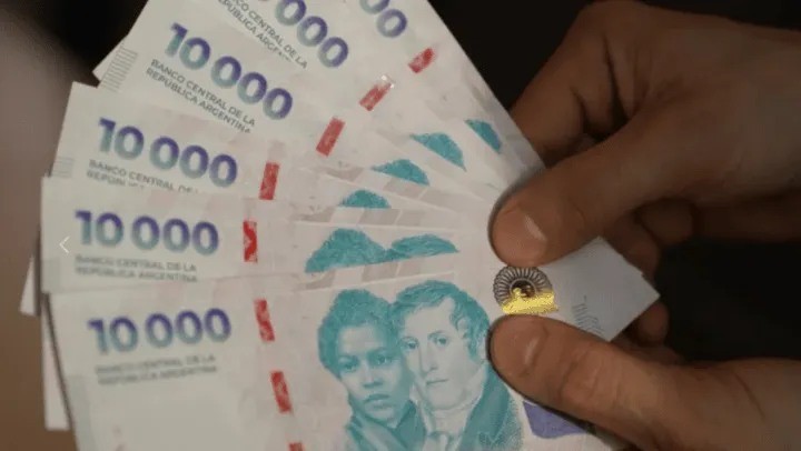 Ayuda Escolar de ANSES: El Gobierno dispuso un refuerzo extra, ¿de cuánto es y cómo podrá cobrarse?