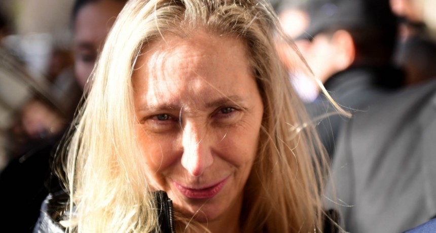 Karina quiso competir con la marcha, pero su campa&ntilde;a de afiliaci&oacute;n fue un fracaso