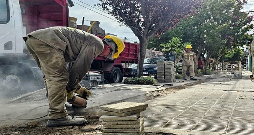 COMENZ&Oacute; LA PRIMERA ETAPA DE REPARACI&Oacute;N DE VEREDAS AFECTADAS POR LA OBRA DE RECAMBIO DE CA&Ntilde;ER&Iacute;AS