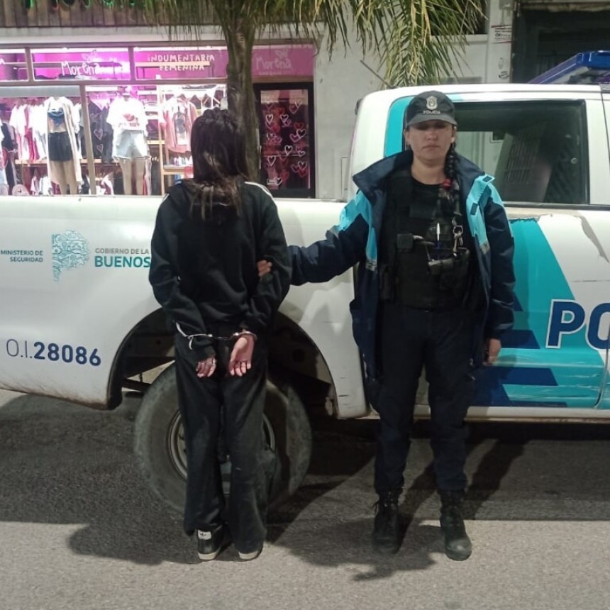 Estaba en una fiesta con tres mujeres y termin&oacute; apu&ntilde;alado