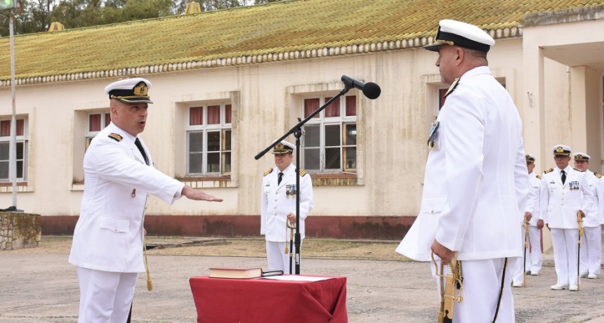 Cambio de Jefatura en la Base de Infanter&iacute;a de Marina Bater&iacute;as