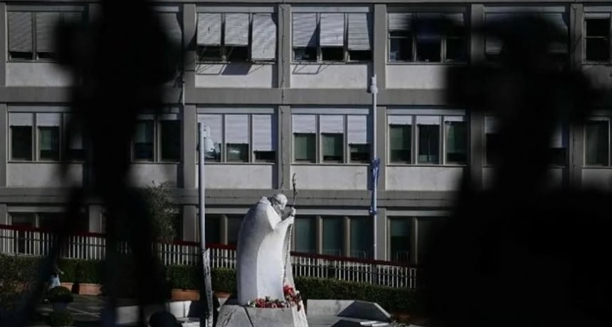 El papa Francisco pas&oacute; &ldquo;una noche tranquila&rdquo;