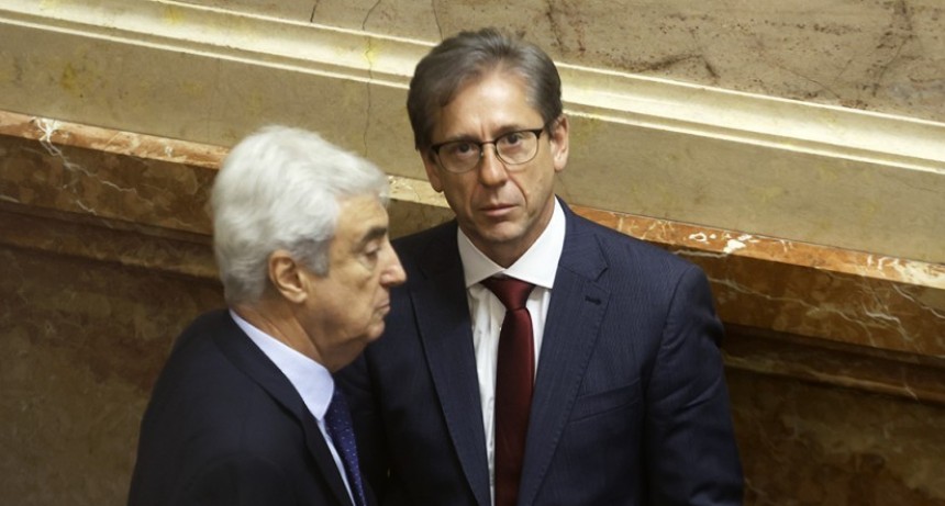 Ins&oacute;lito: Vischi vot&oacute; en contra de la comisi&oacute;n investigadora que &eacute;l propuso