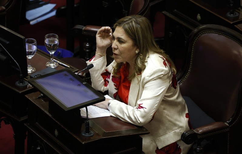 El Gobierno logró aprobar una reforma laboral que golpea el modelo sindical