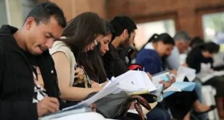 Crece la informalidad en Argentina y ya afecta a más de 5,6 millones de personas