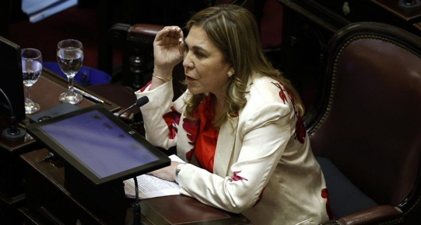 El Gobierno logró aprobar una reforma laboral que golpea el modelo sindical