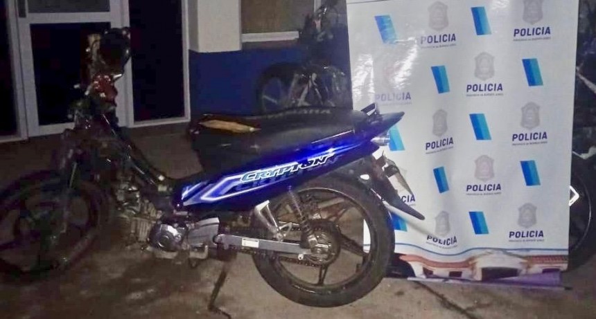 Accidente entre moto y colectivo dejó dos personas lesionadas leves