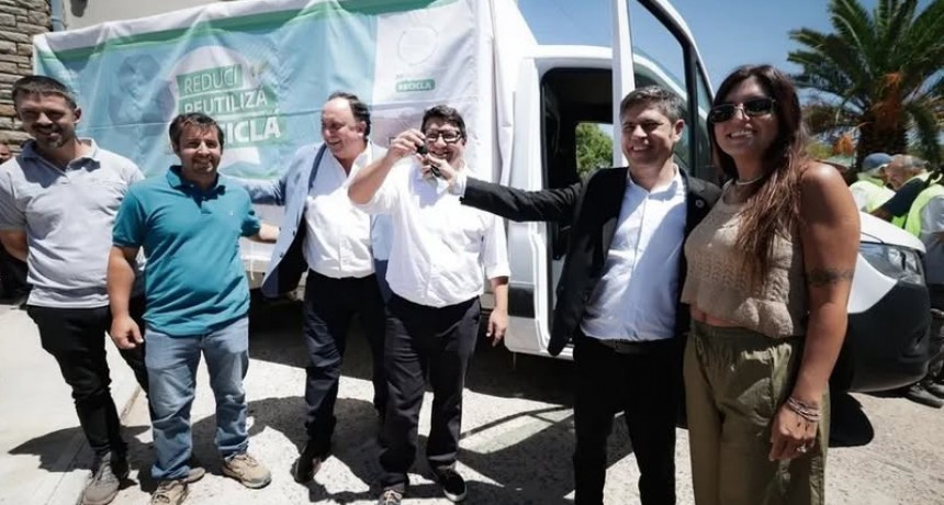 Kicillof entregó vehículos adquiridos a través de Provincia Leasing