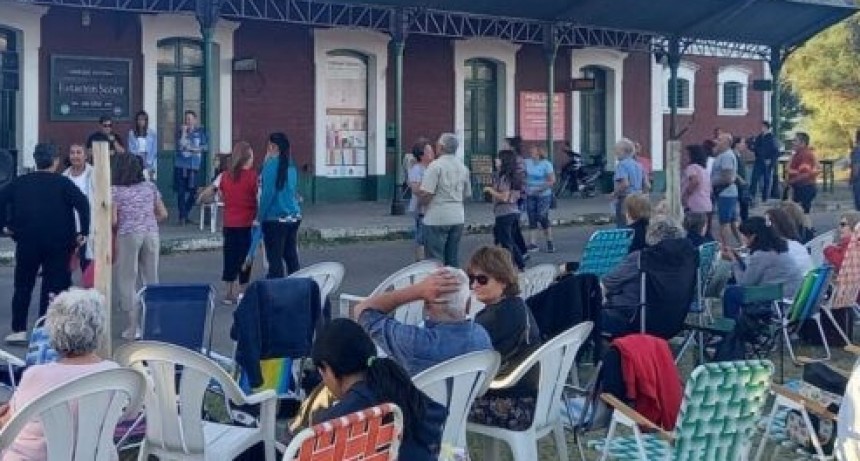 Cerr&oacute; el taller municipal de Folklore de verano  con buena concurrencia