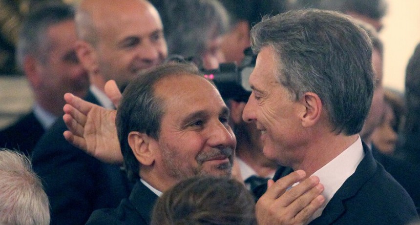 Oscar Parrilli denunci&oacute; que Nicol&aacute;s Caputo adquiri&oacute; dos centrales t&eacute;rmicas que vendi&oacute; Edesur