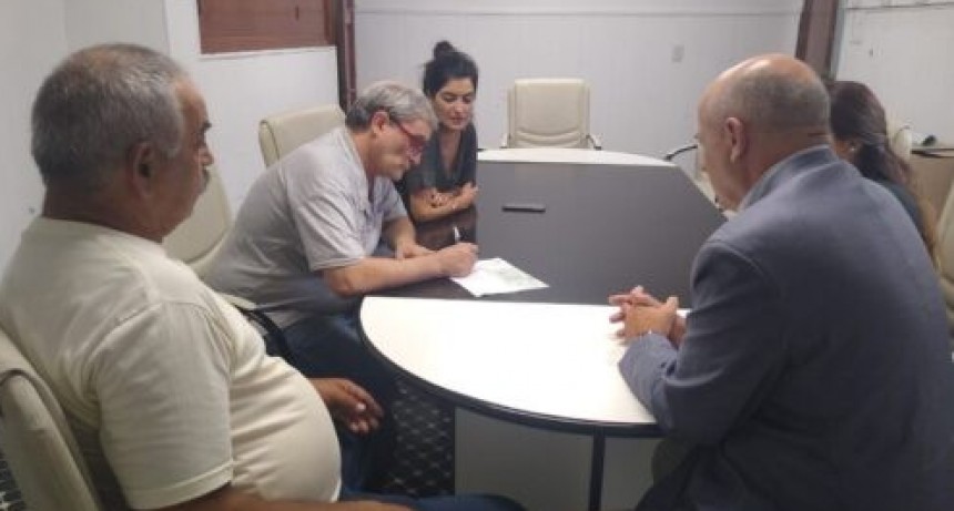 El Municipio entreg&oacute; ayuda econ&oacute;mica a Bomberos por m&aacute;s de 1.300.000 pesos 