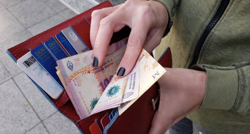 El Salario M&iacute;nimo, Vital y M&oacute;vil aumenta 26,6% y quedar&aacute; en casi 88 mil pesos para junio