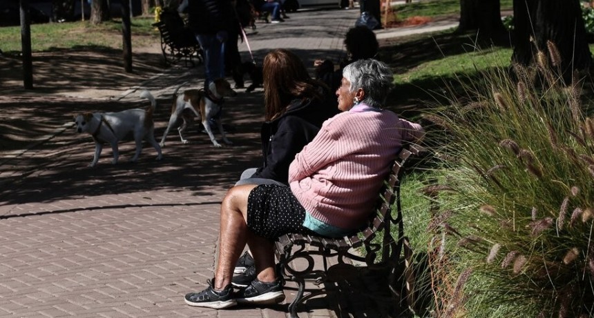 Pagar&aacute;n en dos cuotas las jubilaciones de abril