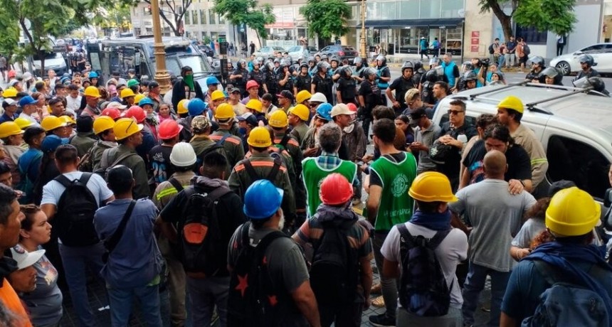 Fuerte golpe a la Econom&iacute;a Popular: el Gobierno anunci&oacute; la suspensi&oacute;n de 11 mil cooperativas