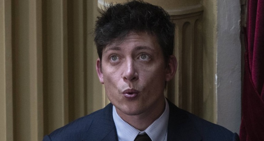 Menem cree que Santiago Caputo busc&oacute; protagonismo con el ataque a Manes, ante la orden de Karina de borrarlo de la transmisi&oacute;n