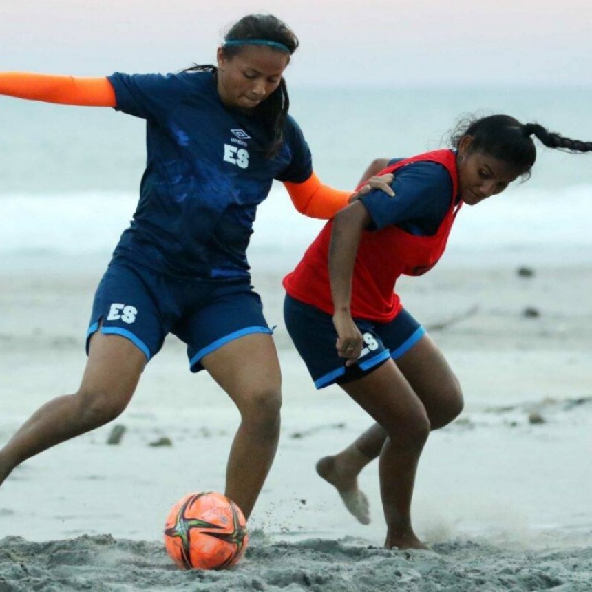 Torneo Federal Femenino de Futbol Playa en Pehuenco