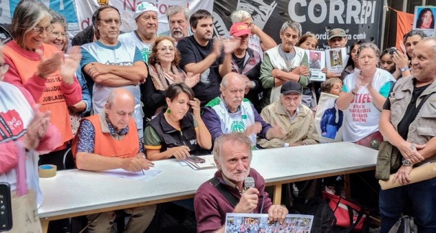 Organizaciones de jubilados, hinchadas de f&uacute;tbol y la CGT protestar&aacute;n frente al Congreso